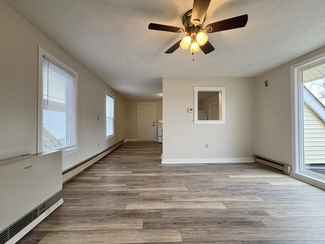 Building Photo - 58E School St.