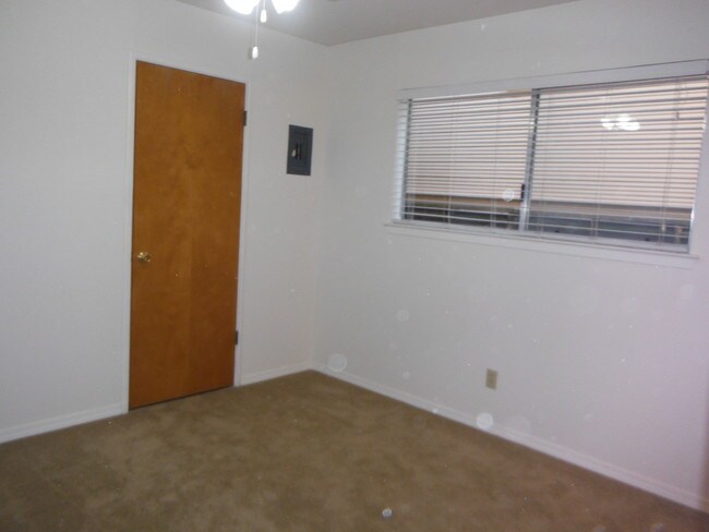 Building Photo - 2517 U St