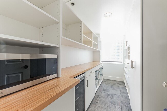 Building Photo - American Towers Furnished Condominium Downtown Salt Lake City