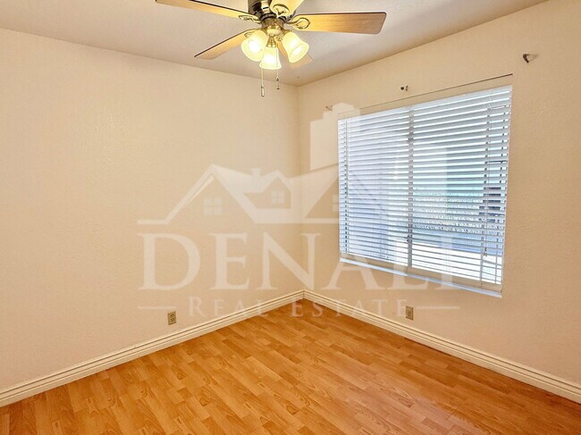 Building Photo - 3943 W Whispering Wind Dr