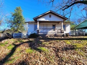 Building Photo - 207 Afton St