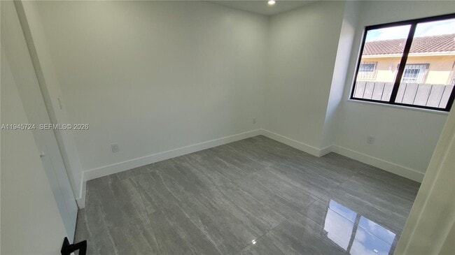 Building Photo - 40 SW 34th Ave