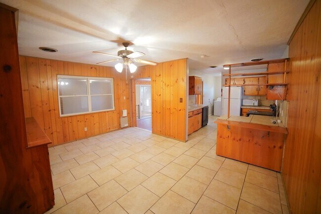 Building Photo - 1006 Frazier Ave