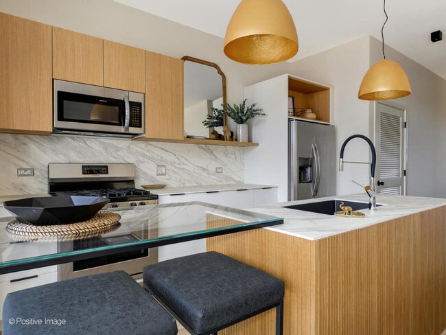 Building Photo - 8340 Center Ave