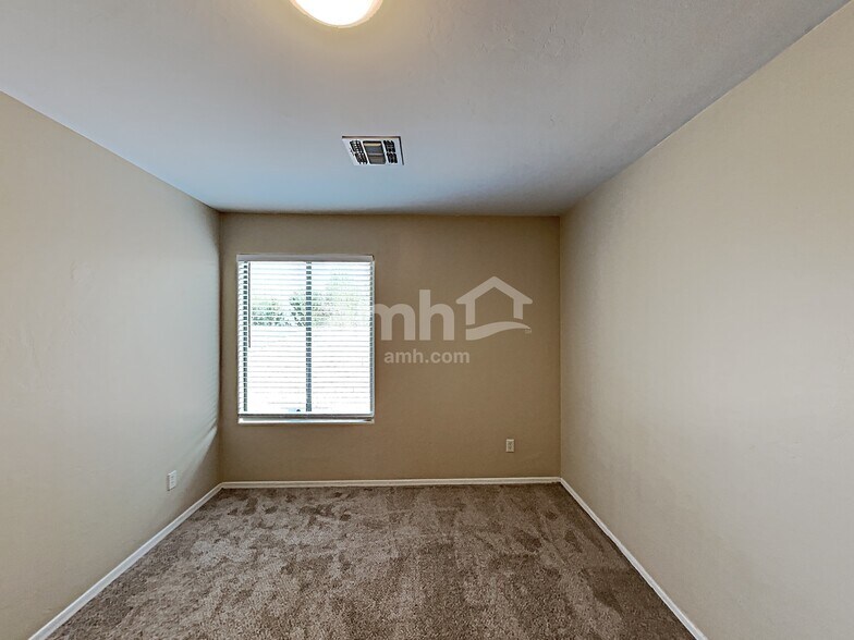 Building Photo - 10808 S Alley Mountain Dr