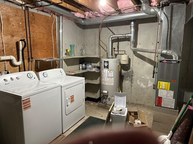 Building Photo - 4 Mark St