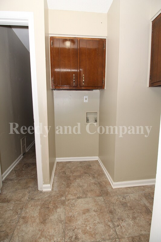 Building Photo - 4074 Stowe St