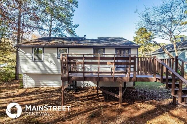 Building Photo - 4815 White Oak Trail