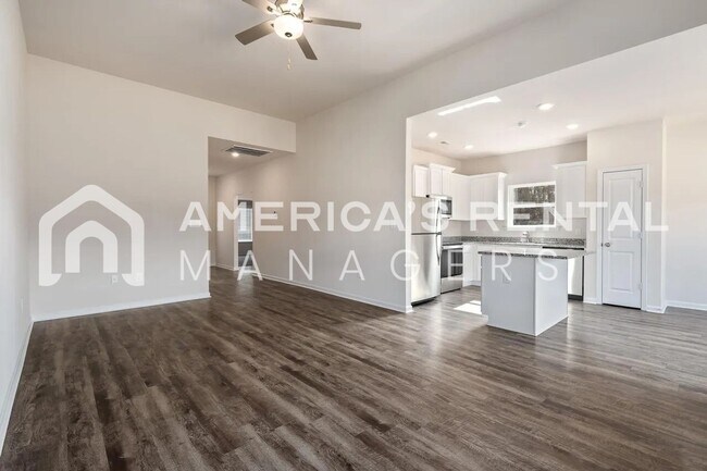Building Photo - Coming Soon! Available to VIEW SOON!!