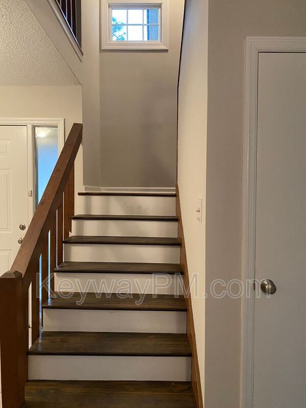 Building Photo - 212 Waters Way