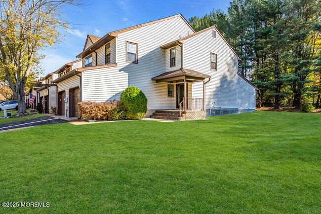 Building Photo - 438 Oak Knoll Dr