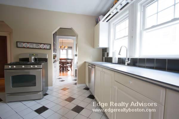 Building Photo - 31 N Crescent Circuit