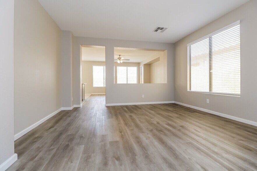 Building Photo - 15233 W Banff Ln