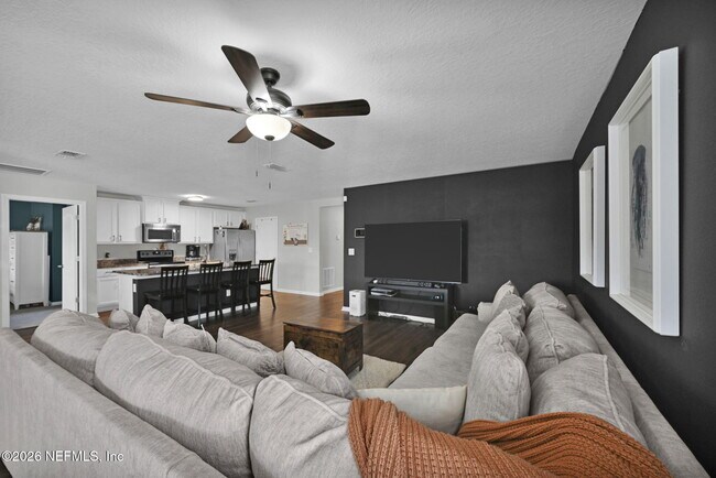 Building Photo - 6119 Black Filly Ln