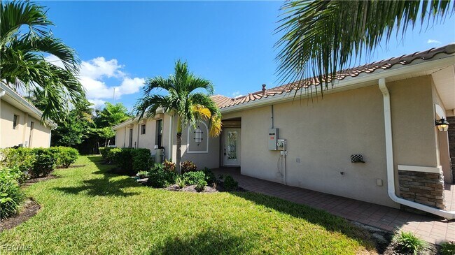 Building Photo - 15090 Cortona Wy