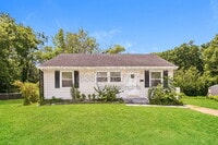 Building Photo - 10300 Ross Cir