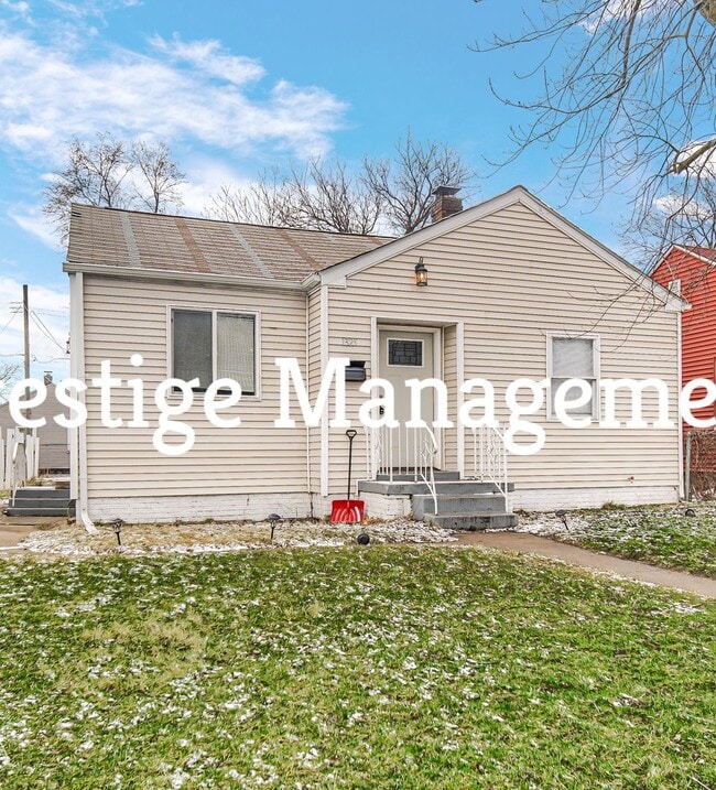 Primary Photo - 2 Bed 1 Bath Home