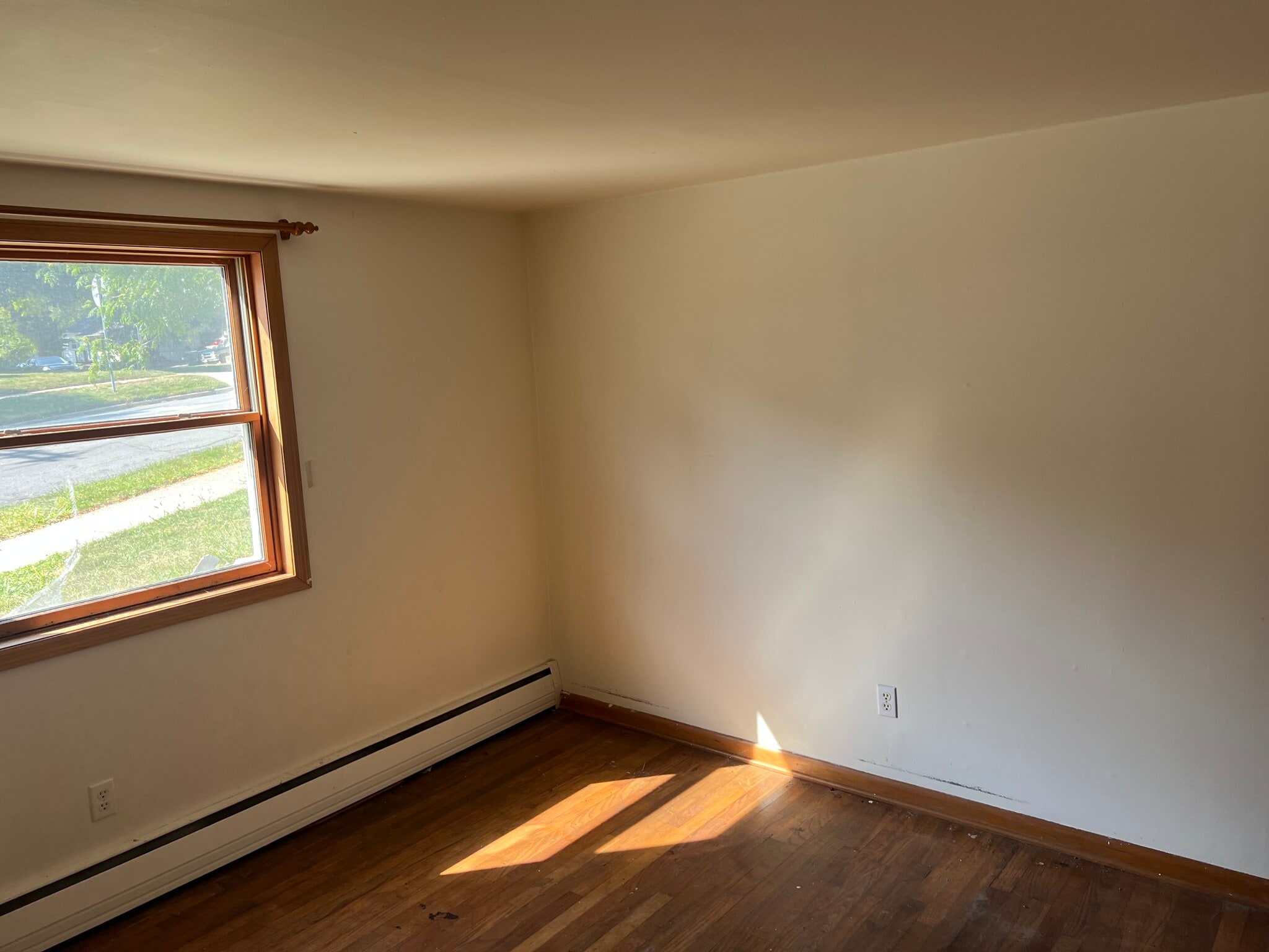 Building Photo - 1803 Loftsgordon Ave