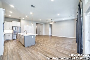 Building Photo - 2131 Thayer Cv