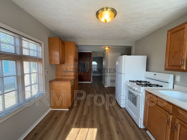 Building Photo - 409 W Morgan St