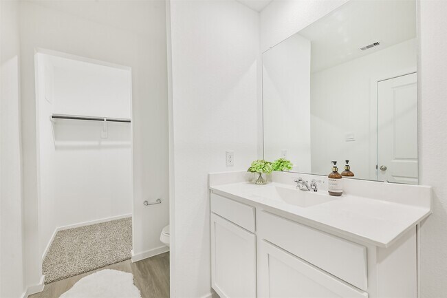 Building Photo - 819 Sweet Jubilee Ln