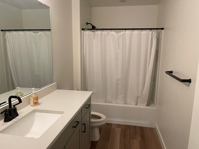Building Photo - 5147 N Marble Fox Way