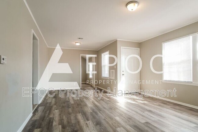 Building Photo - 1418 N Delaware Ave