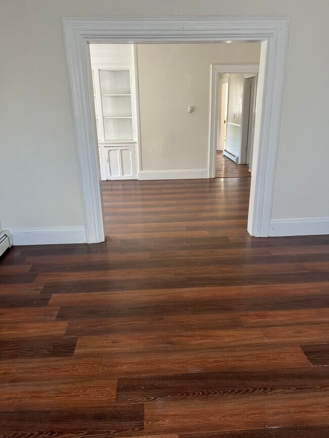 Building Photo - 456 Chalkstone Ave