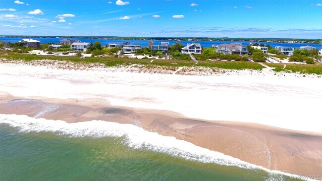 Building Photo - 345 Dune Rd