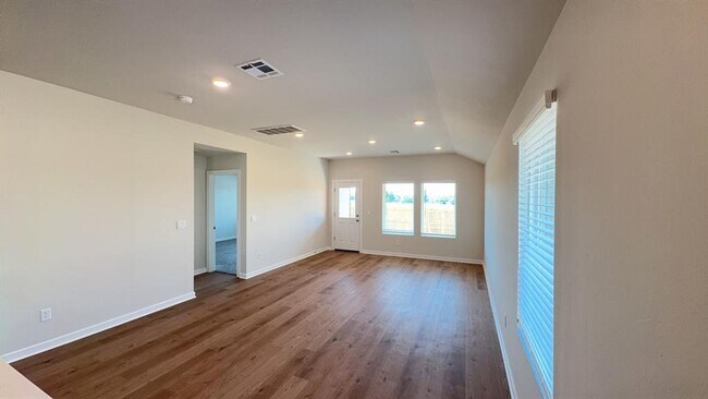 Building Photo - 10709 Red Thistle Dr