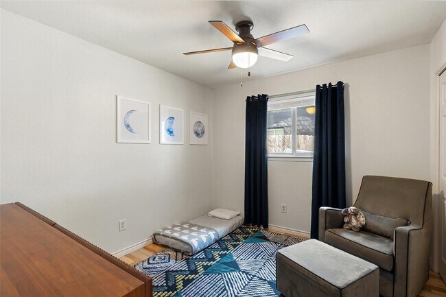 Building Photo - 2301 Barton Hills Dr