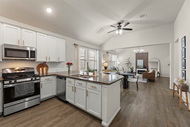 Building Photo - 14911 Spg Frst Ln