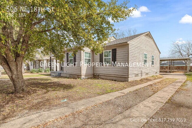 Building Photo - 506 NE 18th St