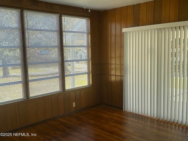 Building Photo - 5104 Palmer Ave