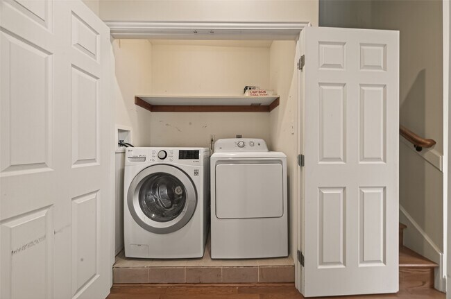 Building Photo - 2405 Southgate Blvd