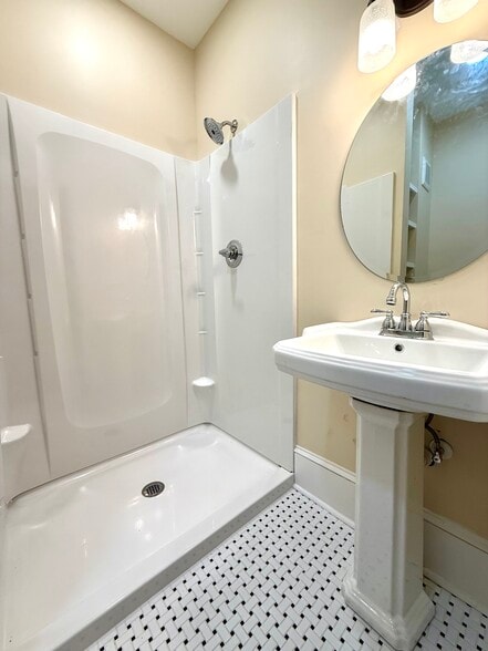 Building Photo - 809 Rankin Pl