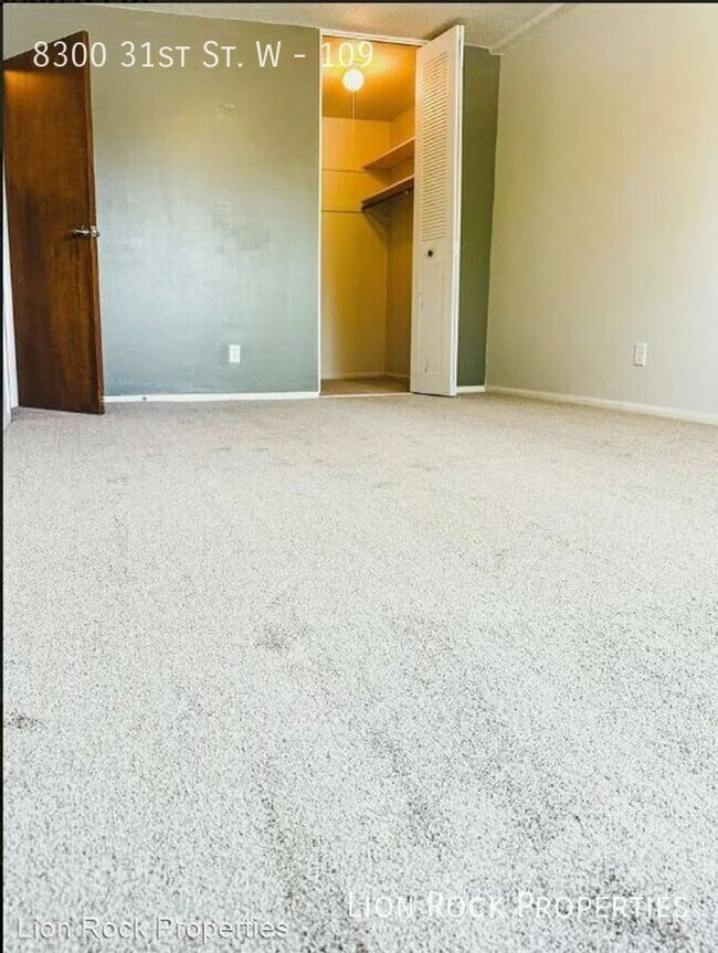 Building Photo - 8300 W 31st St