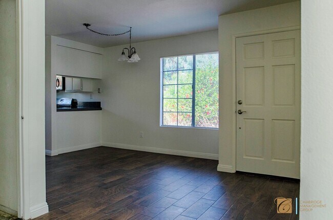 Building Photo - Enjoy Carlsbad living in this beautifully ...