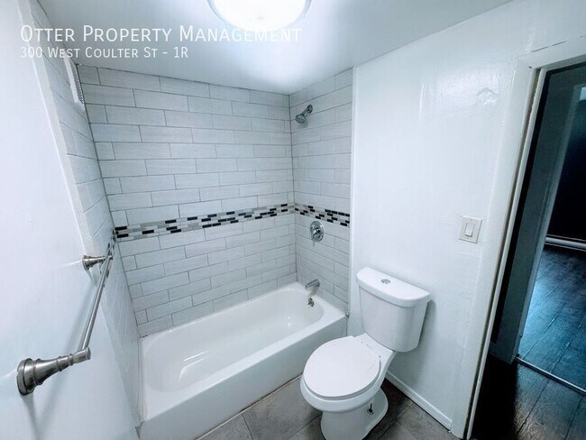 Building Photo - 300 W Coulter St