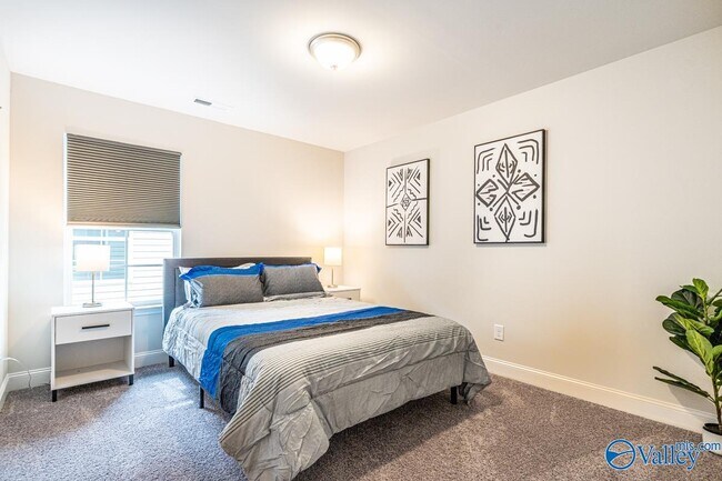 Building Photo - 176 Tybee Dr