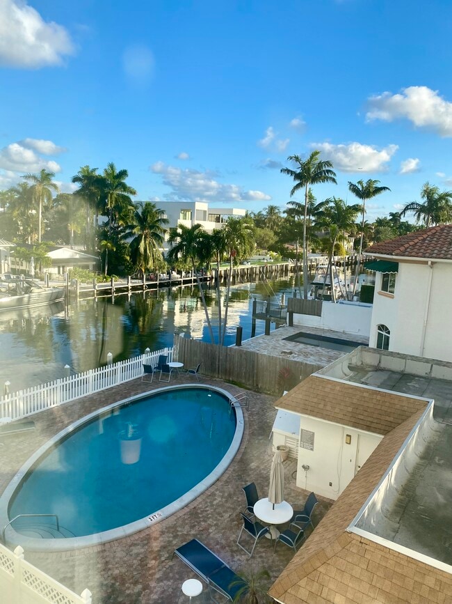 Building Photo - 1770 E Las Olas Blvd