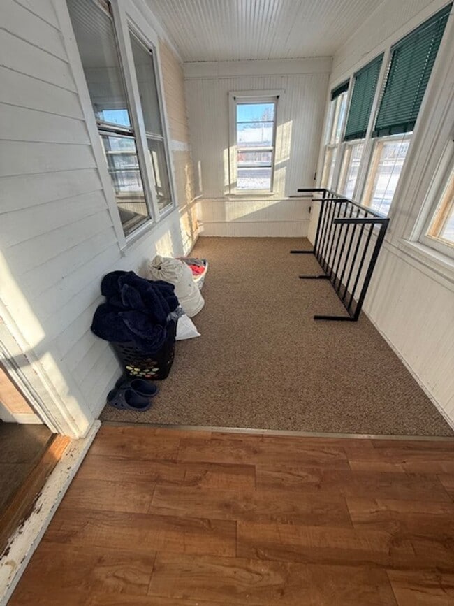 Building Photo - Single Family Home Available for Rent!