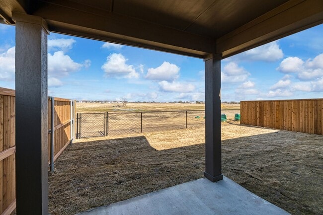 Building Photo - AVAILABLE NOW!  CUL-DE-SAC TRIPLEX LOT LOCATED ON 1-ACRE IN MIDLOTHIAN, TX!