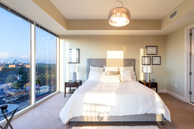 Building Photo - 1820 Peachtree St NW