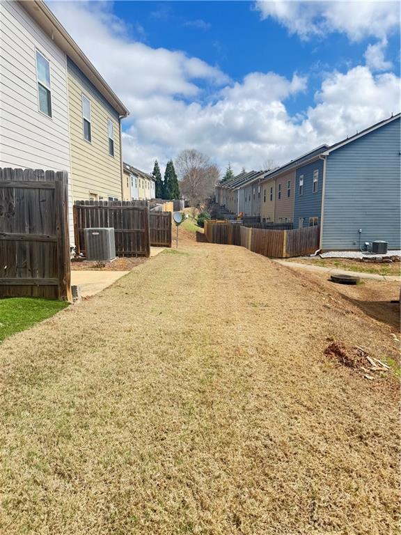 Building Photo - 183 Spring Way Square