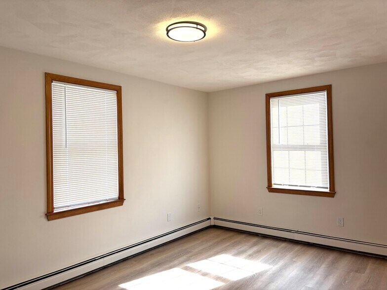 Building Photo - 28 South Ave