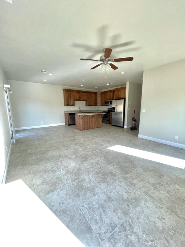 Building Photo - 2521 Bella Vista Dr
