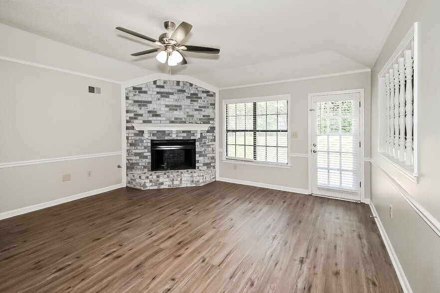Building Photo - 4860 Water Fowl Ln
