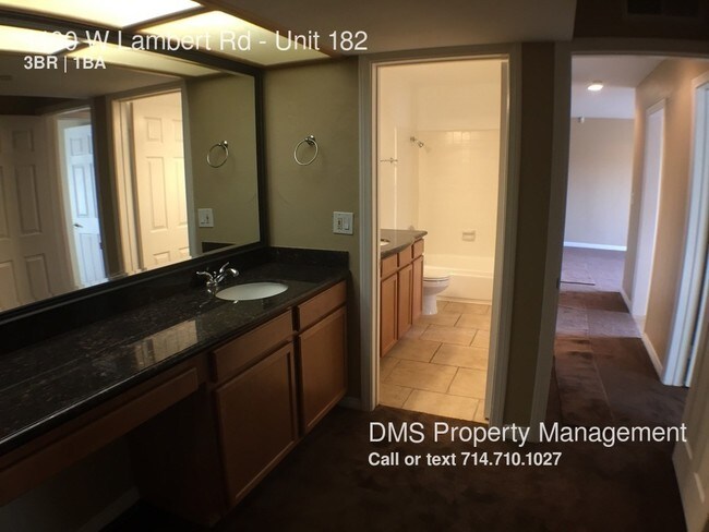 Building Photo - 1400 W Lambert Rd