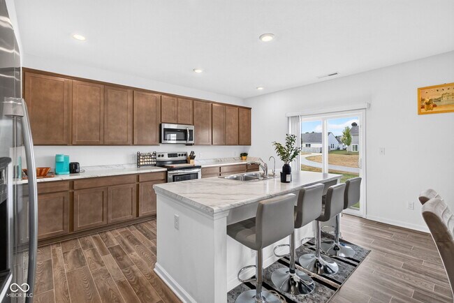 Building Photo - 10106 Falls Canyon Ln